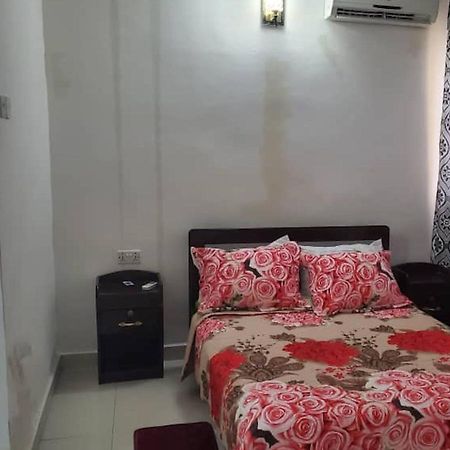 Savagem Furnished Apartment Freetown Exterior foto