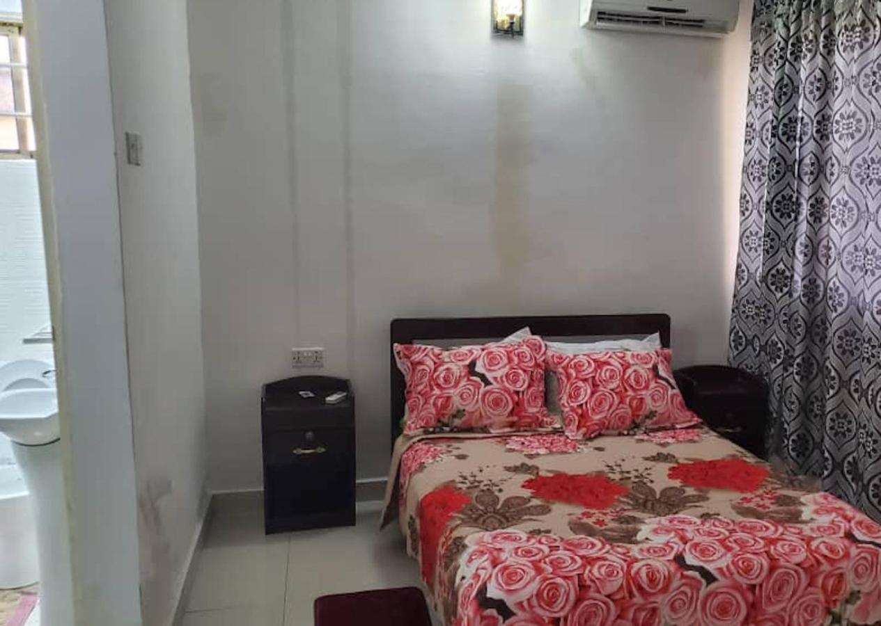 Savagem Furnished Apartment Freetown Exterior foto